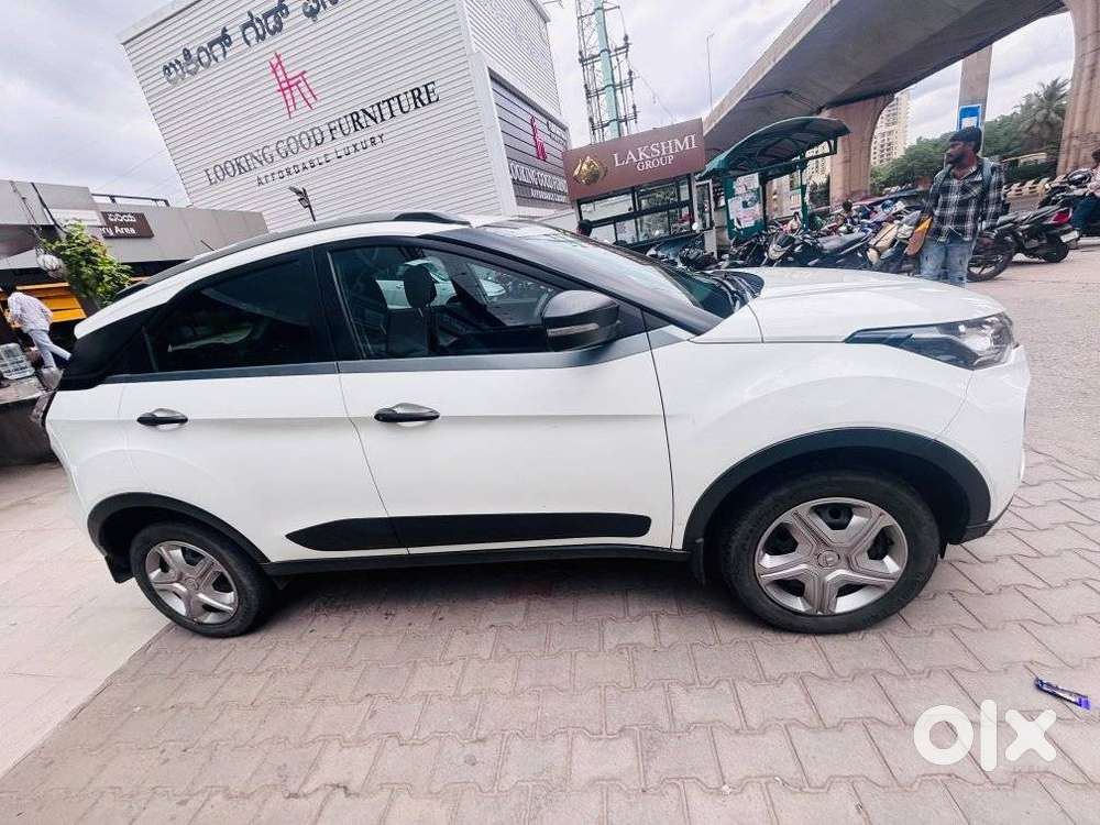 Tata Nexon 1.2 Revotron Xm (s), 2021, Petrol
