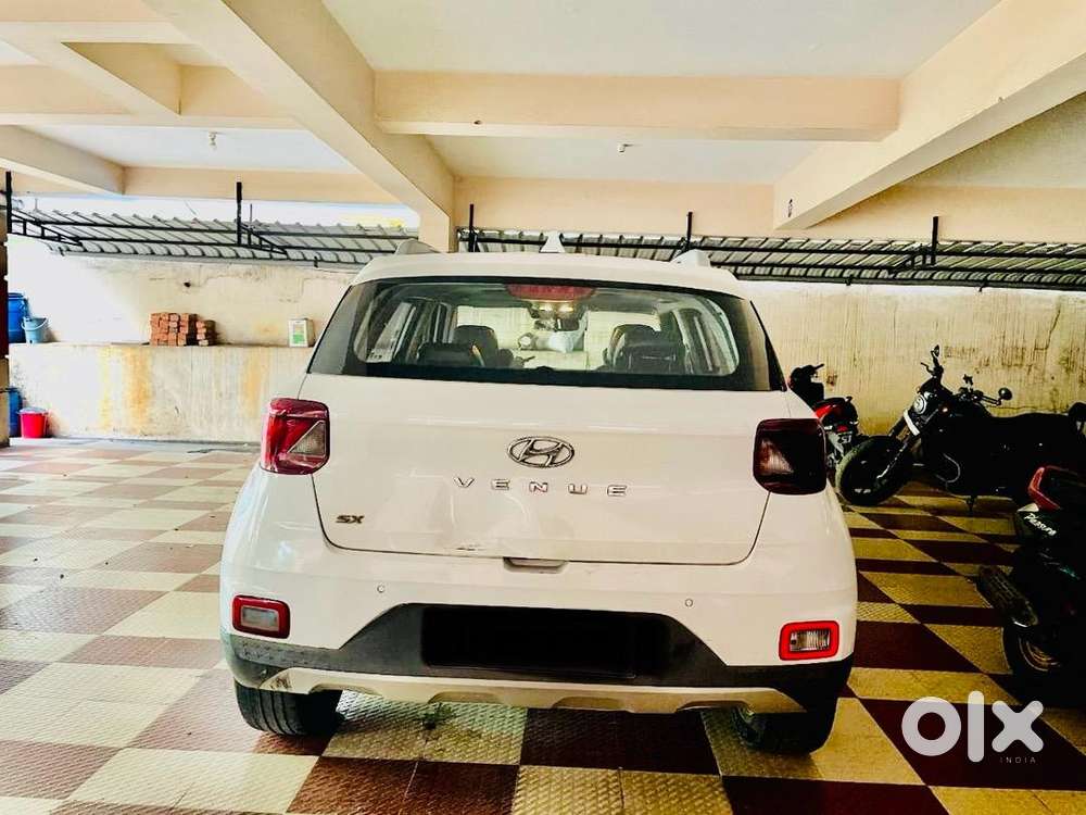 Hyundai Venue 2020 Diesel Well Maintained