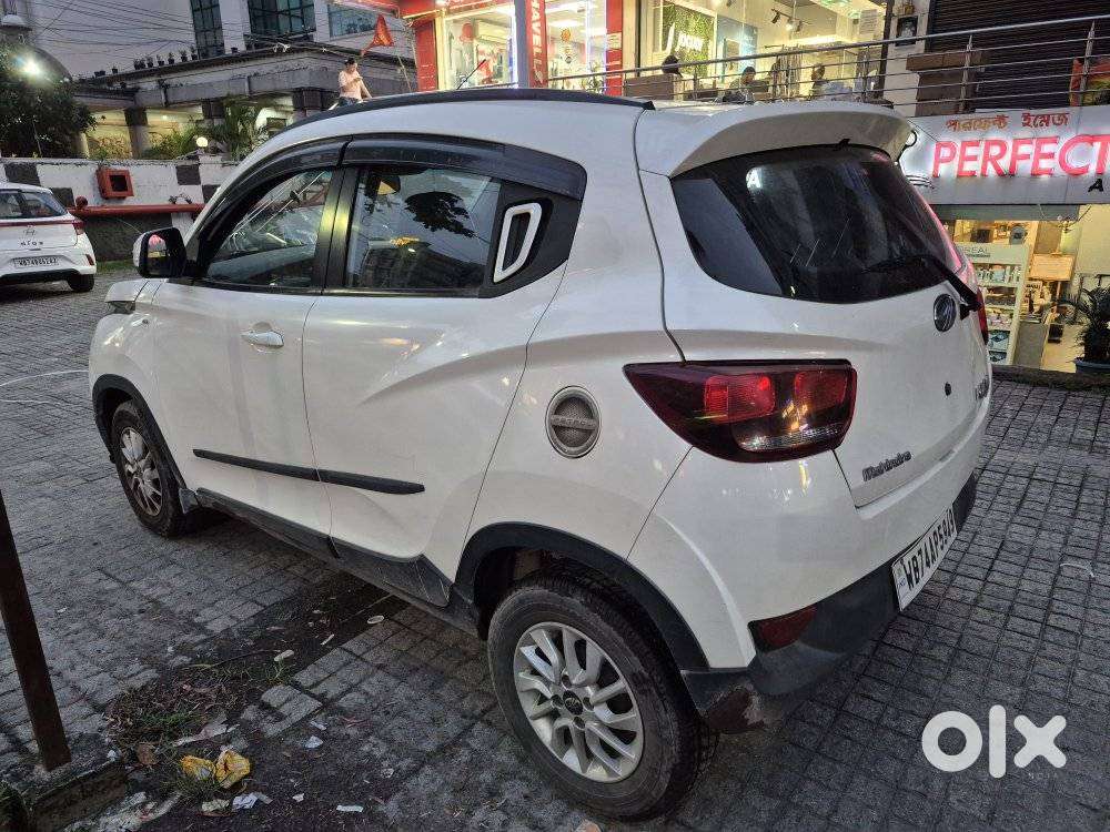 Mahindra Kuv 100 2016-2017 Mfalcon G80 K8, 2017, Petrol