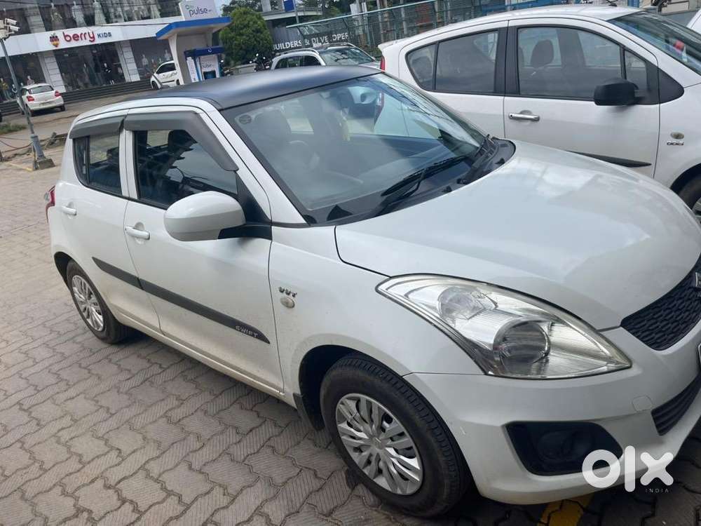 Maruti Suzuki Swift 2017 Cng & Petrol Well Maintained