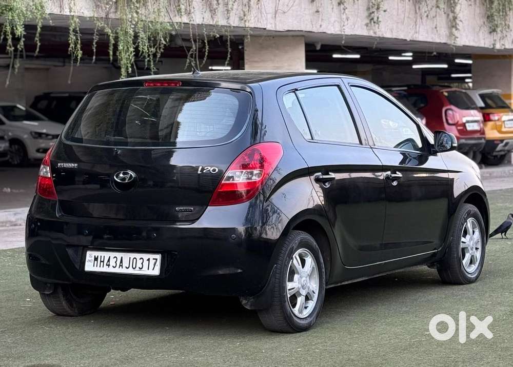 Hyundai I20 2009-2011 Asta, 2011, Petrol