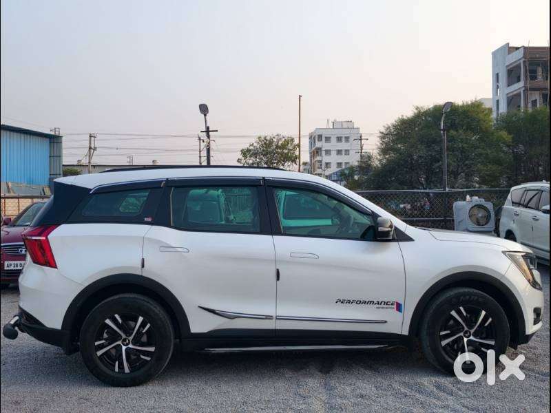 Mahindra Xuv700 2.2 Ax 3 Diesel At 5 Str, 2022, Diesel