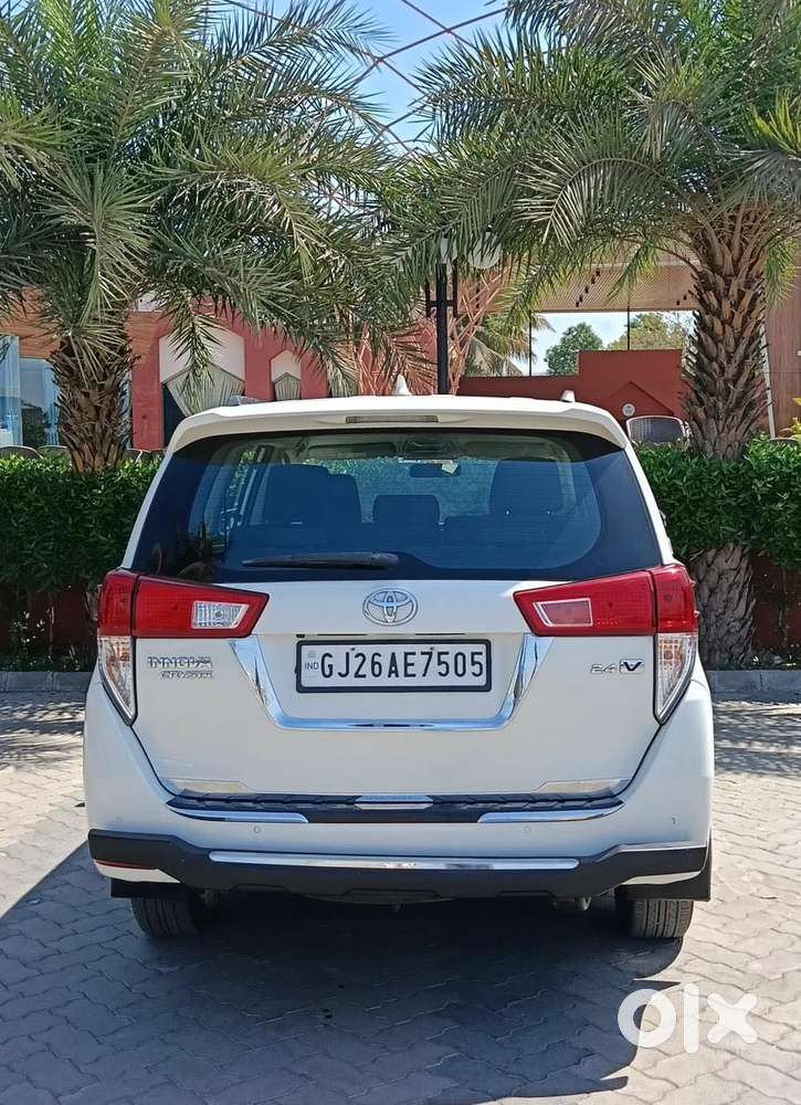 Toyota Innova Crysta 2.4 V 8 Str, 2022, Diesel