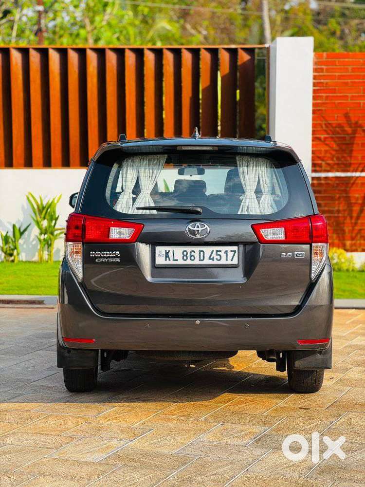 Toyota Innova Crysta 2.8 Gx At, 2016, Diesel