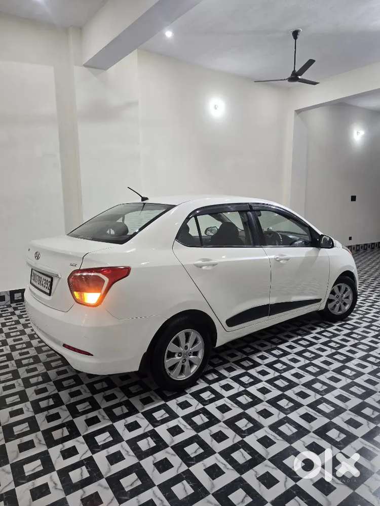 Hyundai Xcent Diesel 2016 Variant