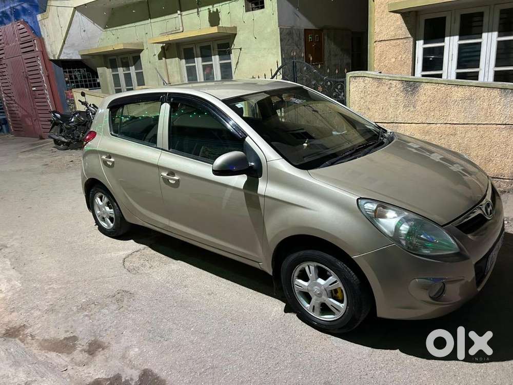Hyundai Diesel Car 2011 Well Maintained