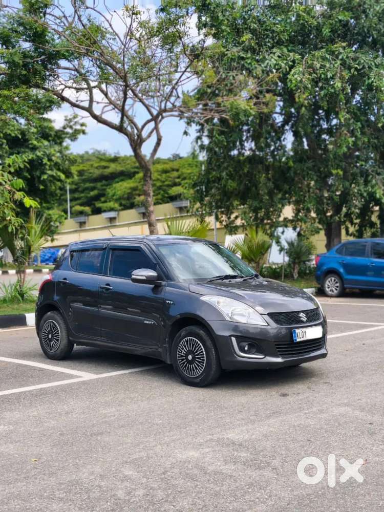 Maruti Suzuki Swift Vxi Optional, 2017, Petrol
