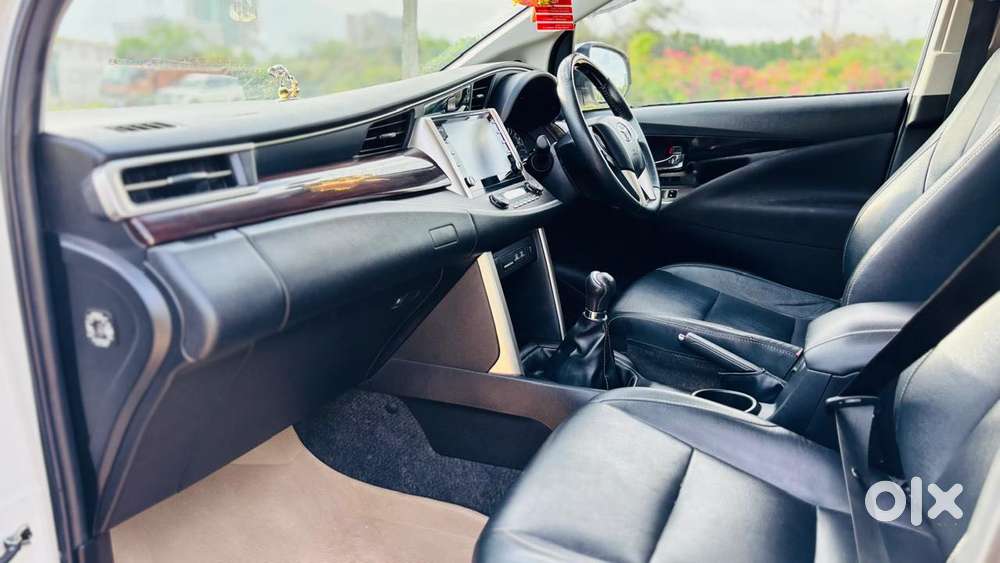 Toyota Innova Crysta [2020-ongoing] 2.4 Zx 7 Str, 2022, Diesel