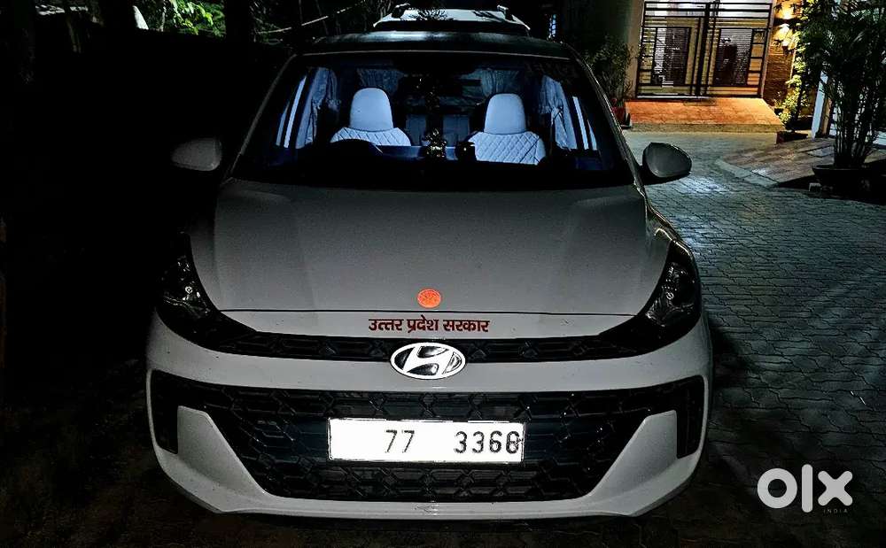 Hyundai Aura 2023 Sx Cng Under Warranty