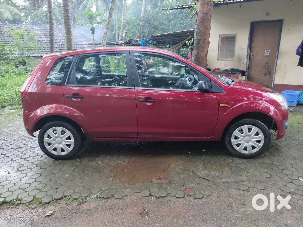 Ford Figo 2014 Petrol-showroom Maintained
