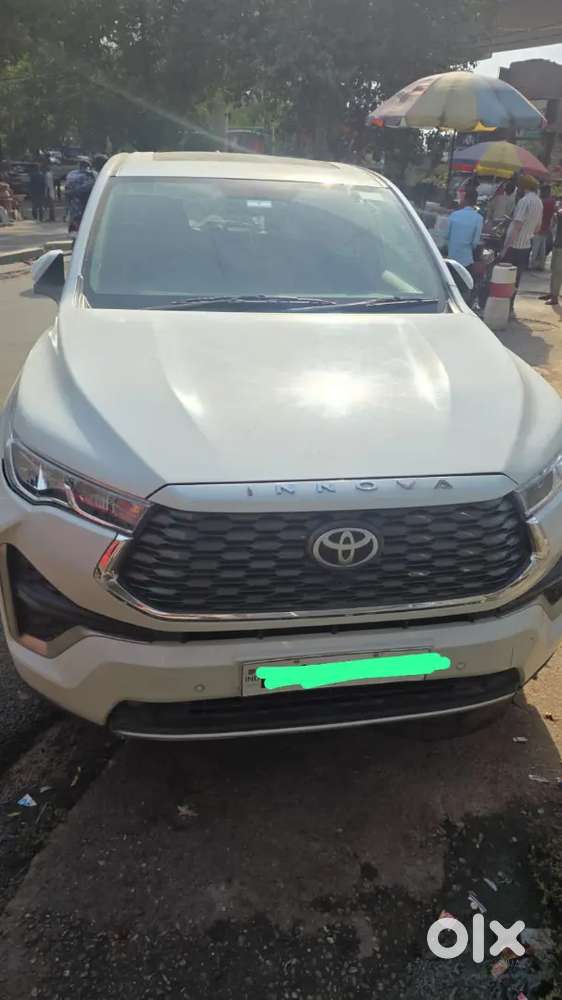 Toyota Innova Hycross 2024 Petrol Good Condition
