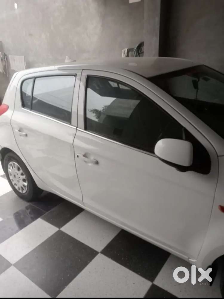 Hyundai I20 2010 Petrol 110000 Km Driven