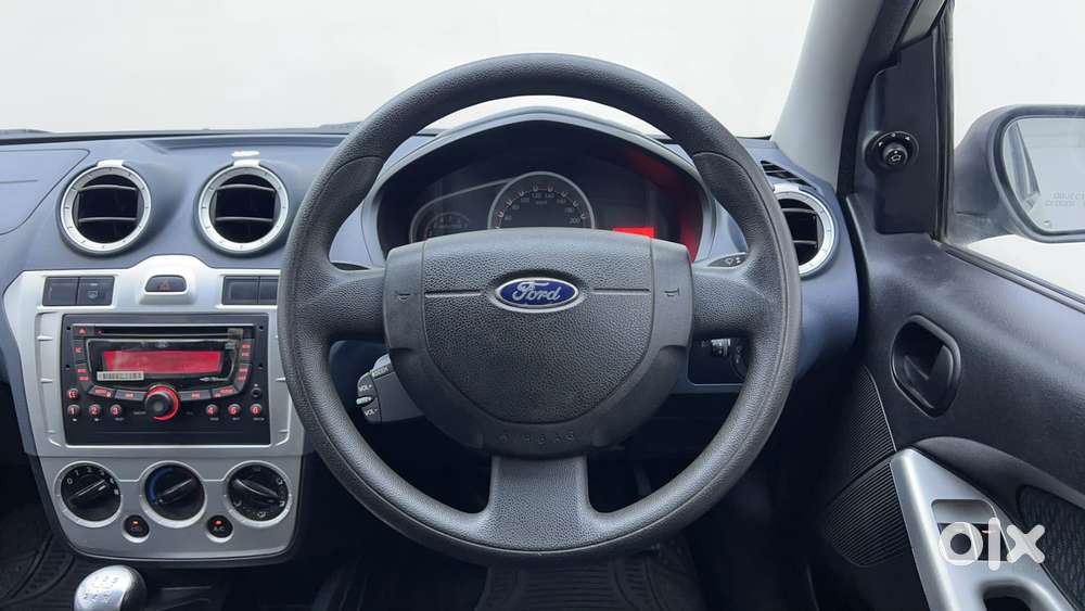 Ford Figo 1.2 Duratec Petrol Titanium, 2013, Petrol
