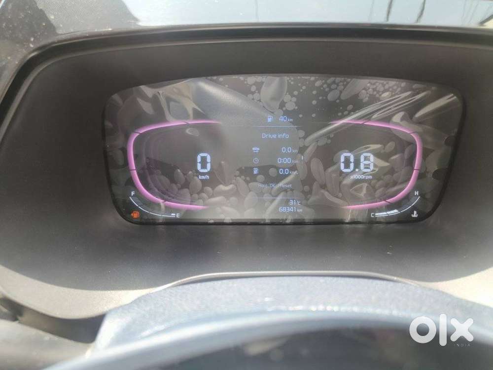 Kia Carens 1.4 Luxury Plus 6 Str, 2023, Petrol