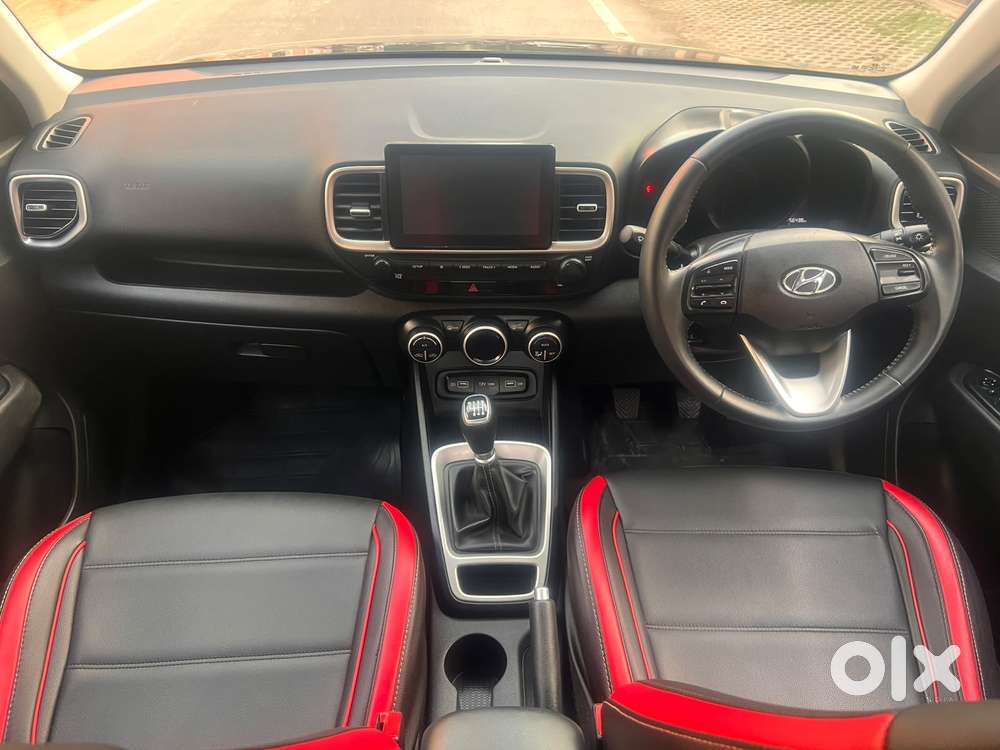 Hyundai Venue Sx Mt, 2022, Diesel
