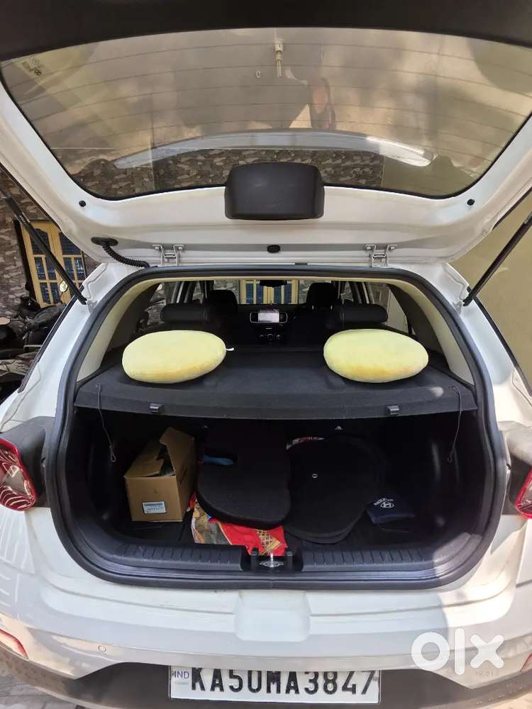 Hyundai Venue 2020 Petrol Well Maintained