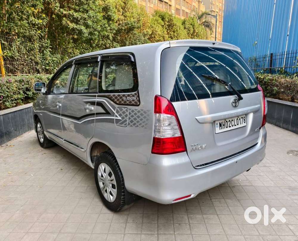 Toyota Innova 2.5 Vx 8 Seater Bs Iv, 2012, Diesel