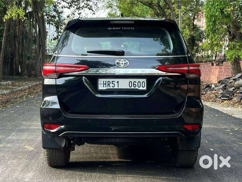 Toyota Fortuner [2021-ongoing] 2.8 2wd Diesel At, 2024, Diesel