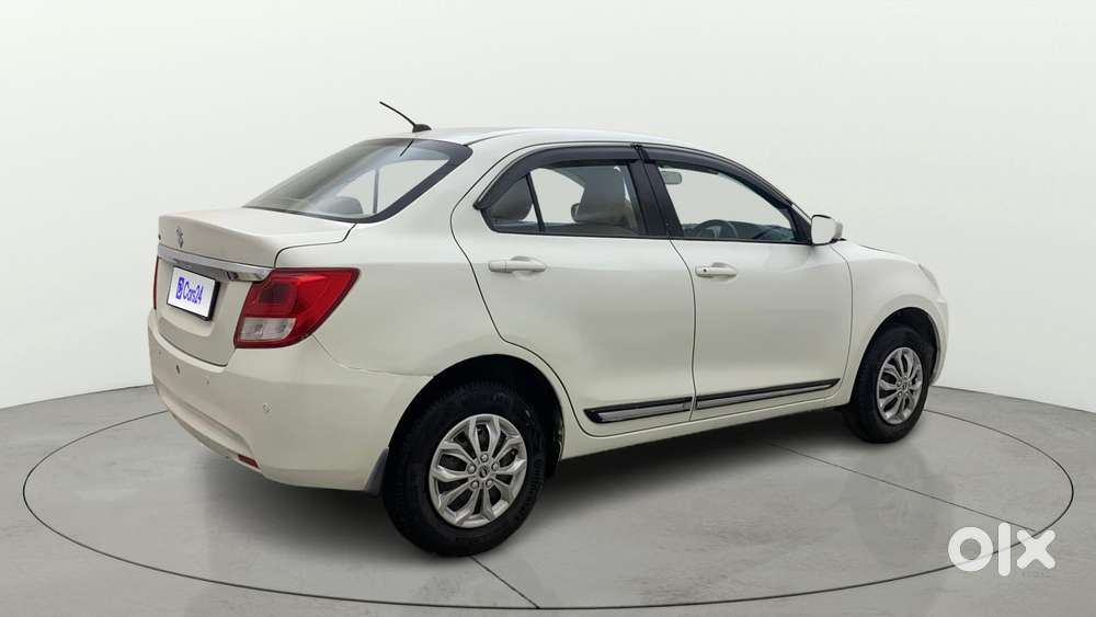 Maruti Suzuki Swift Dzire Amt Vxi, 2020, Petrol