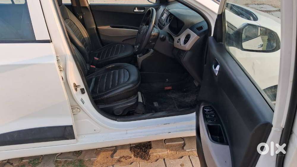 Hyundai Grand I10 Asta Automatic 1.2 Kappa Vtvt, 2017, Petrol