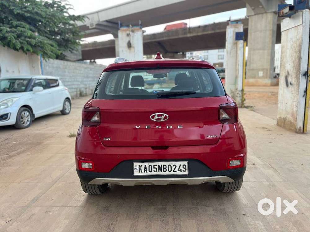 Hyundai Venue 1.0 Sx (o) Turbo Imt, 2020