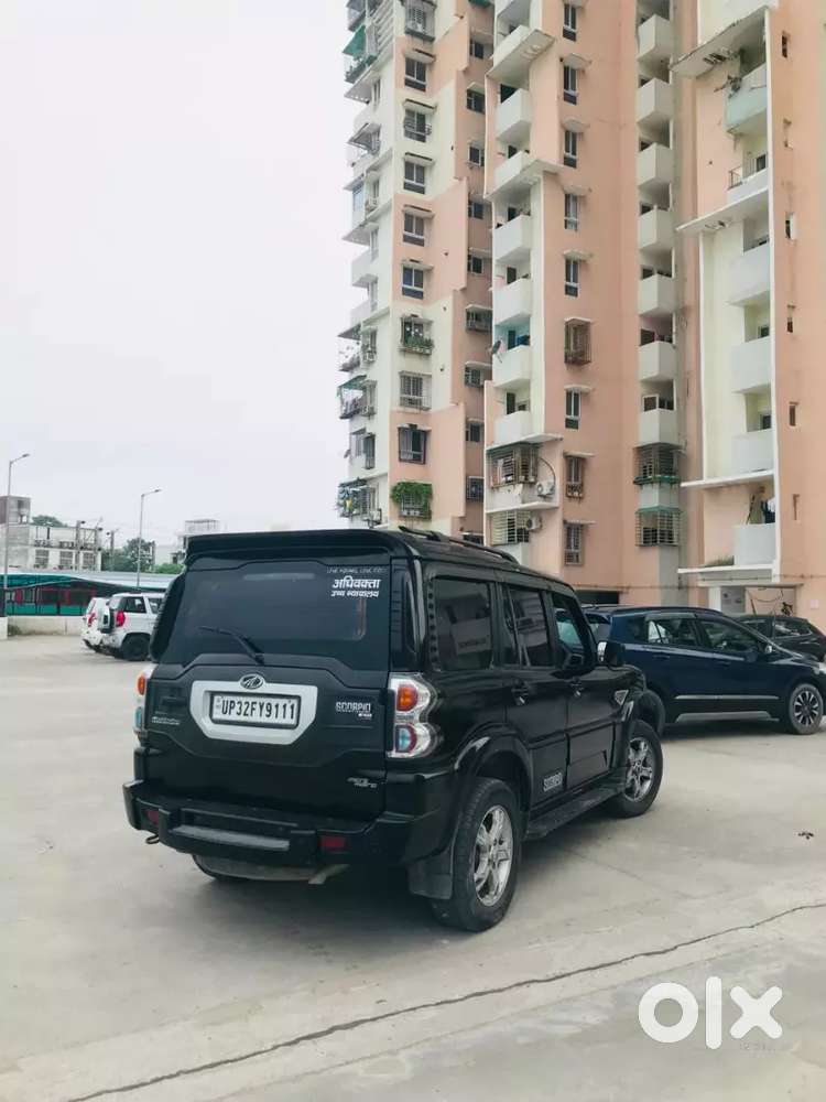 Mahindra Scorpio 2015