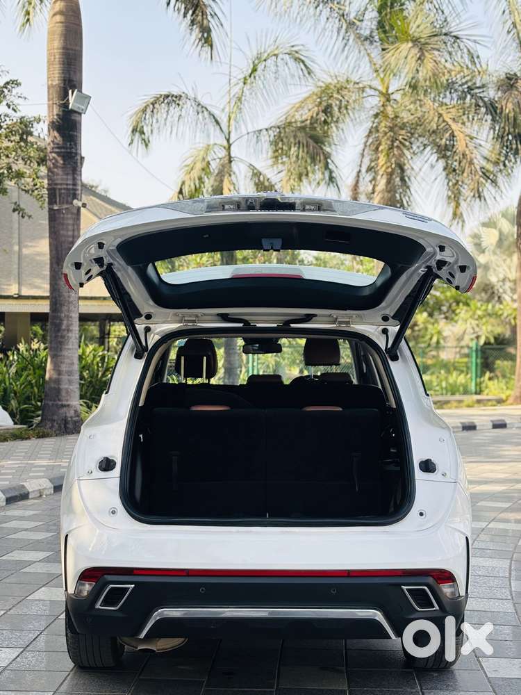 Mg Hector Plus Savvy Pro 1.5 Turbo Petrol Cvt 7 Str, 2024, Petrol