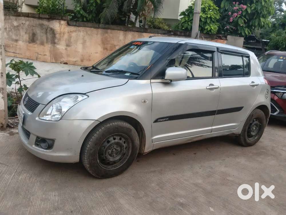 Maruti Suzuki Swift 2009 Petrol 104145 Km Driven