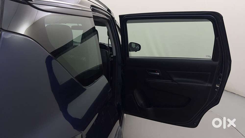 Maruti Suzuki Xl6 1.5 Alpha At, 2022, Petrol