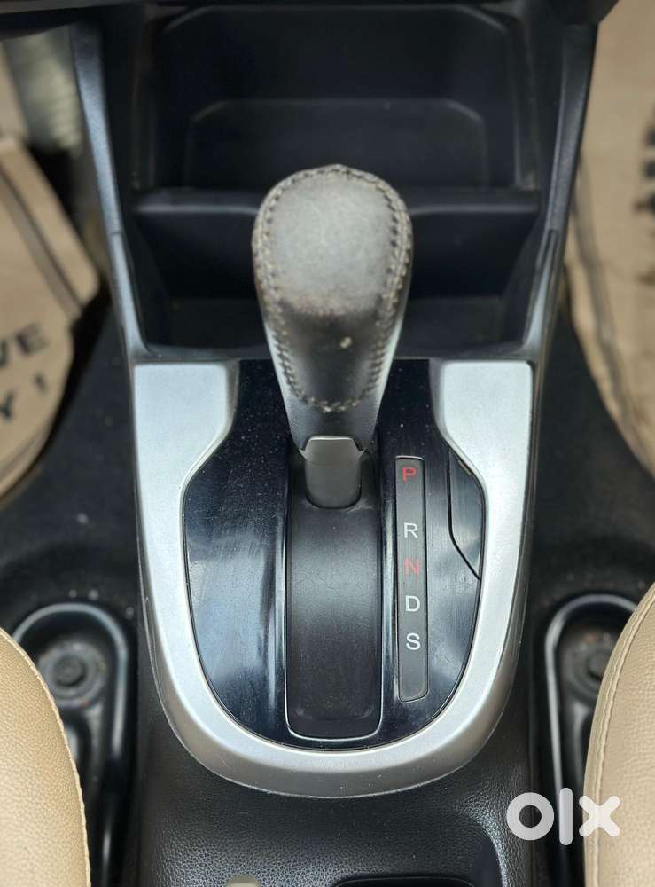 Honda Jazz V Cvt, 2017, Petrol