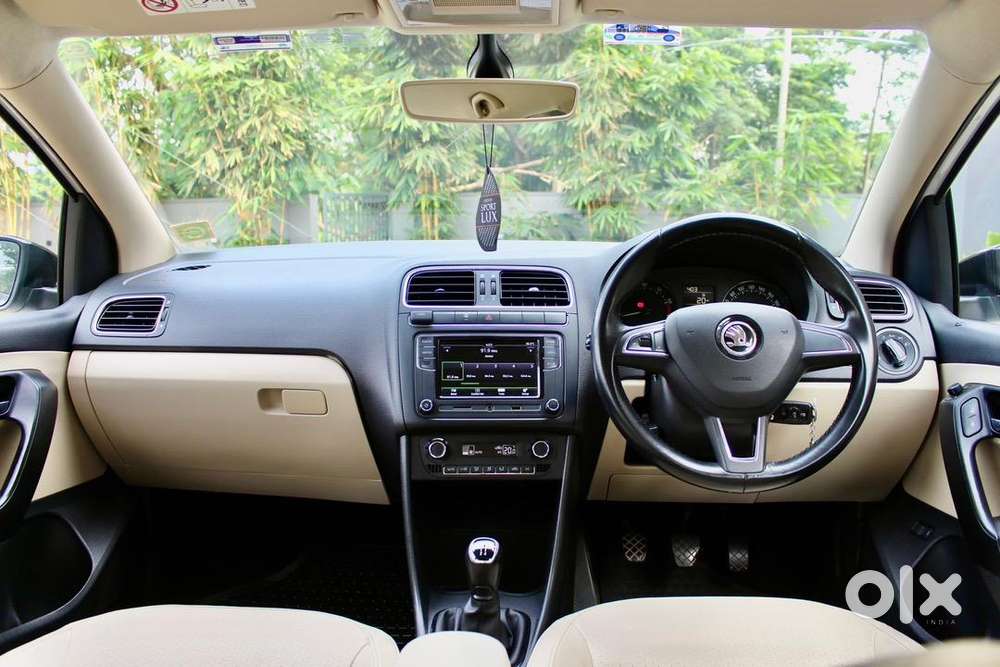 2018 Skoda Rapid 1.6 Petrol Style Mt
