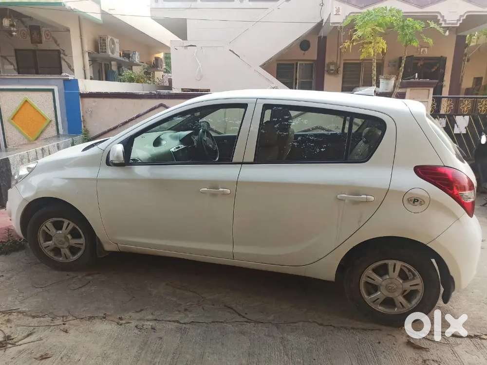 Hyundai I20 2012 Petrol 125000 Km Driven