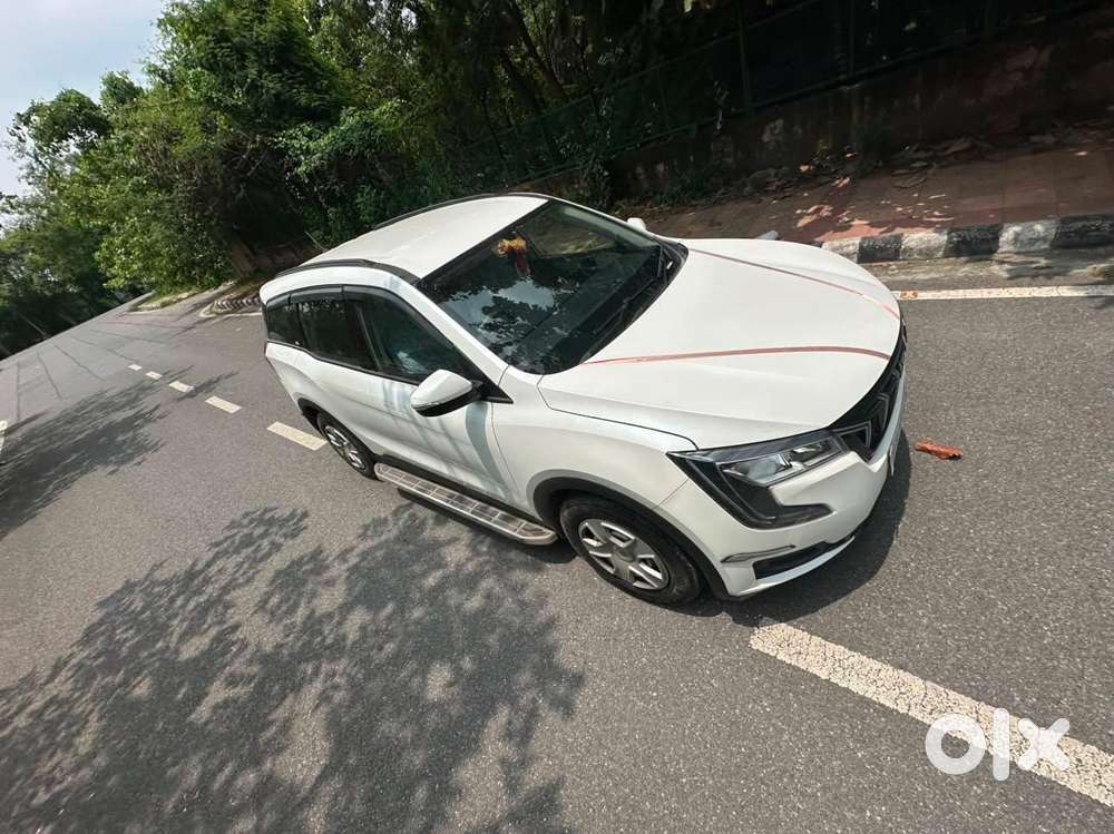 Mahindra Xuv700 2.0 Mx Petrol Mt 5 Str, 2022, Petrol