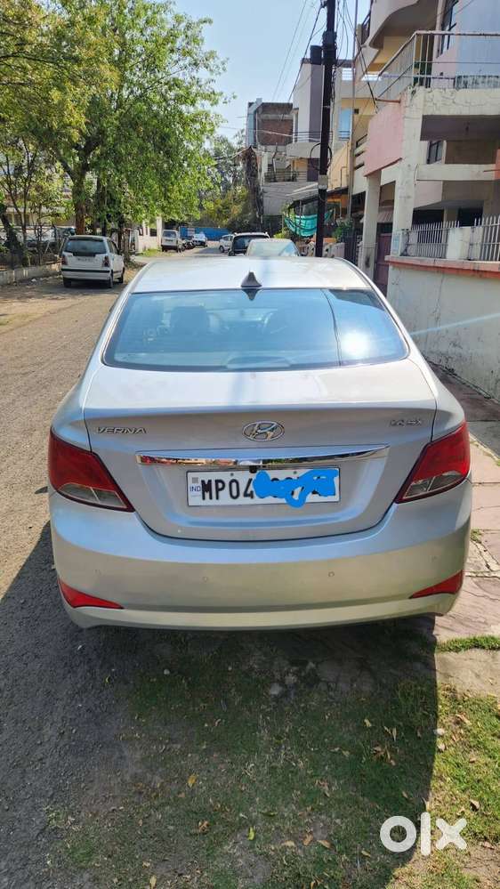 Hyundai Verna 2016 Petrol Well Maintained