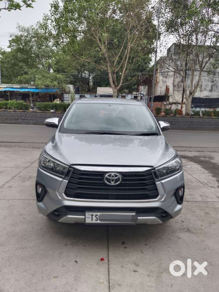 Toyota Innova Crysta 2.4 G Mt 8s, 2022, Diesel