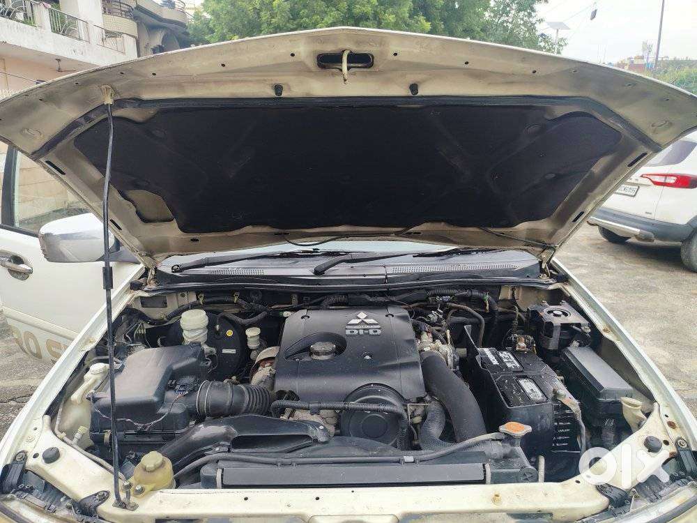 Mitsubishi Pajero Sport 2.5 Manual, 2012, Diesel