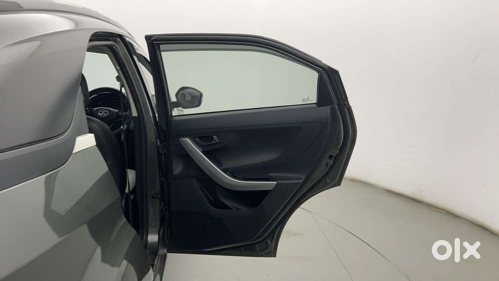 Tata Nexon 1.2 Revotron Xm, 2022, Petrol