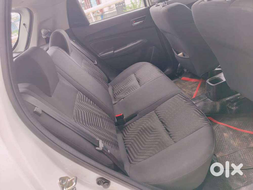Maruti Suzuki Swift Vxi Optional, 2022, Petrol
