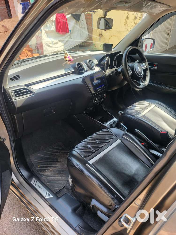 Maruti Suzuki Swift Vxi + Manual, 2022, Petrol
