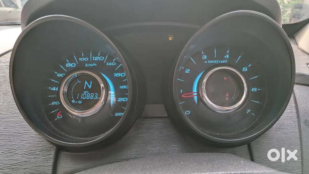Mahindra Xuv500 2019 Variant W5