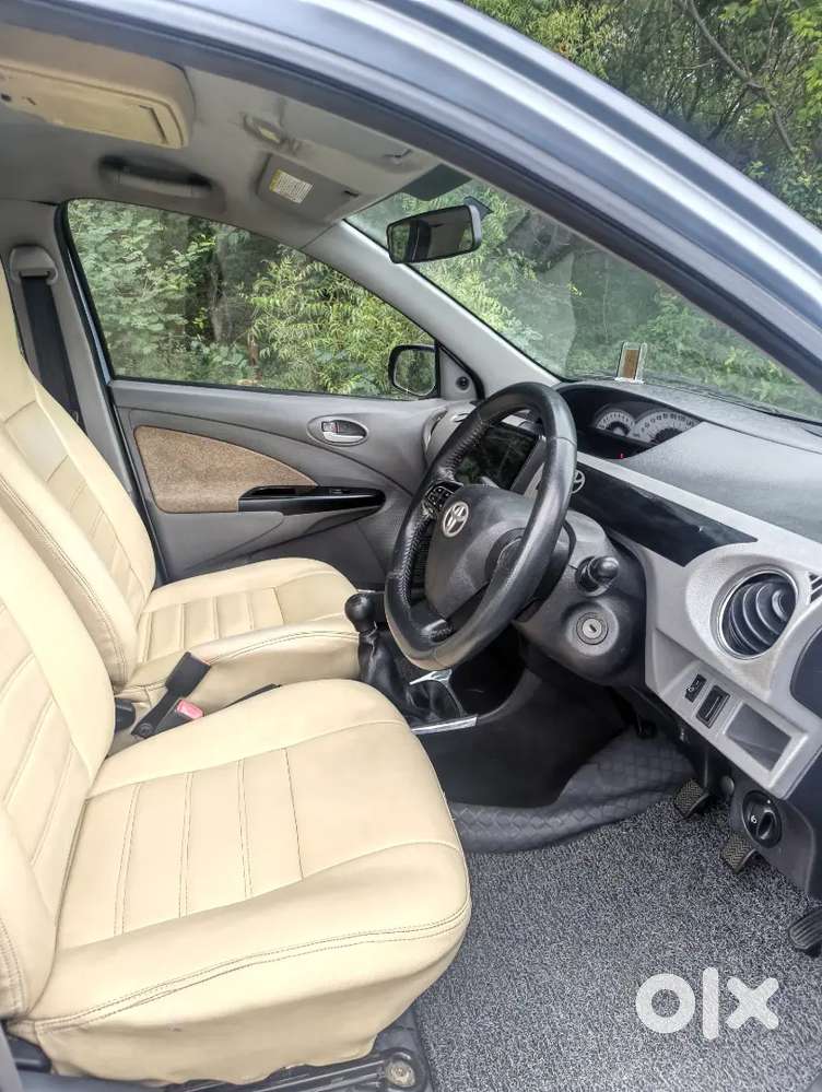 Toyota Etios 2011 Lpg 120000 Km Driven