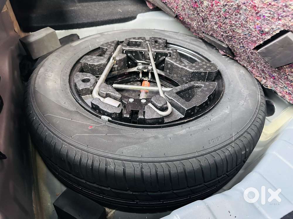 Tata Punch 1.2 Revotron Creative Dual Tone, 2022, Petrol