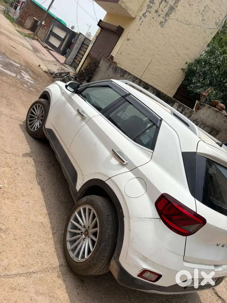Hyundai Venue Diesel 1st Owner 2020