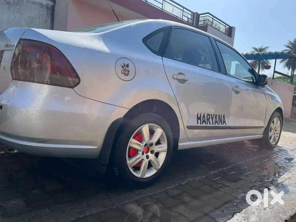 Volkswagen Vento 1.6 Petrol 2011 New Insurance New Polution New Sarvic