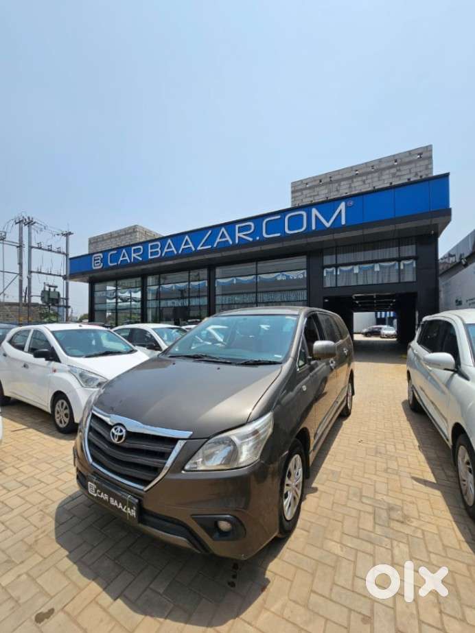 Toyota Innova 2.5 Gx (diesel) 8 Seater Bs Iv, 2016, Diesel