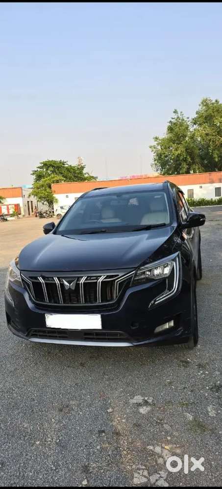 Mahindra Xuv700 2023 Diesel 65000 Km Driven