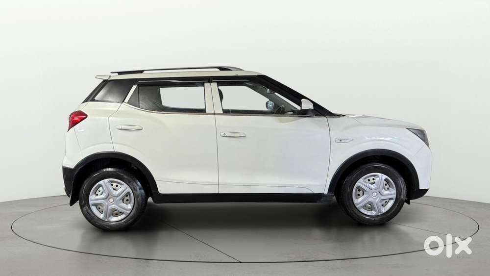 Mahindra Xuv300 W4, 2021, Petrol