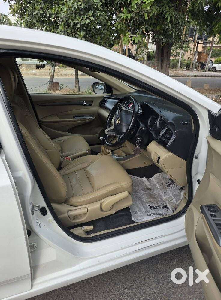 Honda City 2008-2011 1.5 V Mt Exclusive, 2013, Petrol