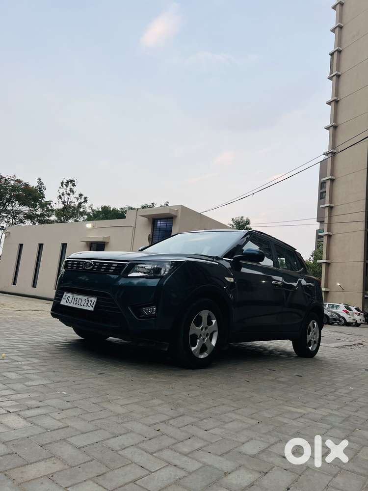Mahindra Xuv300 1.2 W6 Amt Petrol, 2021, Cng & Hybrids