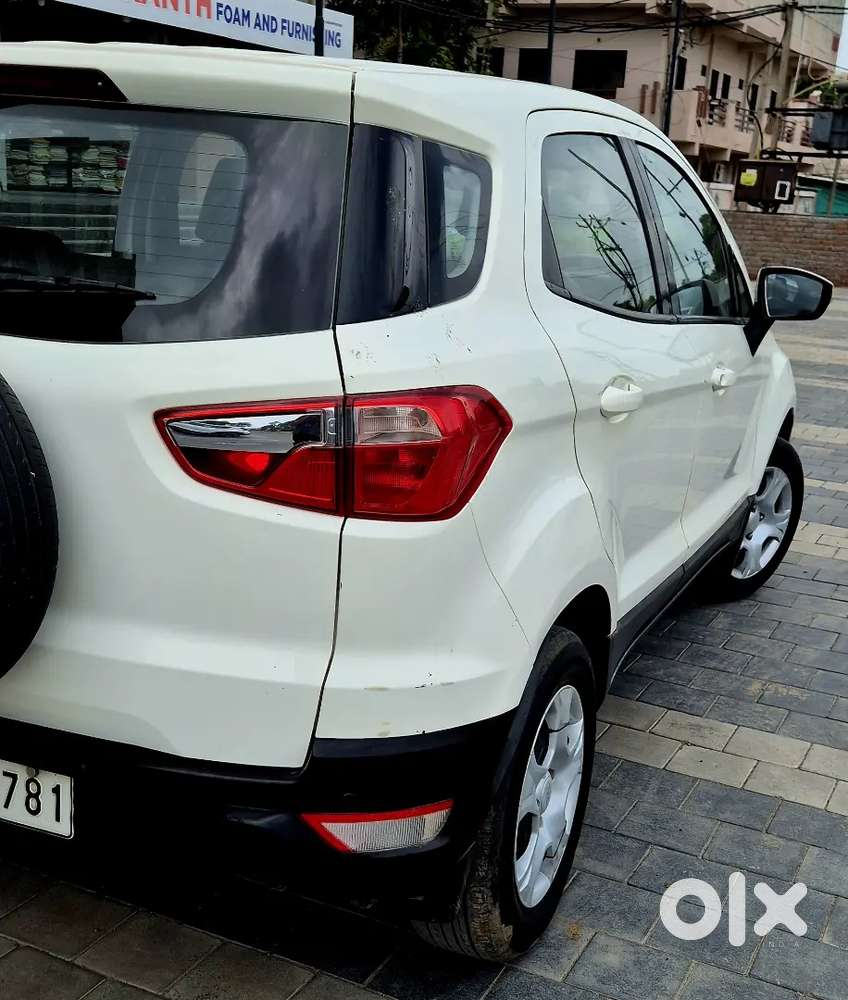 Ford Ecosport 2016-december Pertol+cng